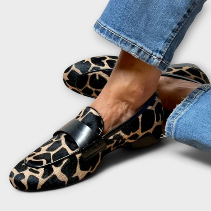 CIDEEMA | Handcrafted Leopard Elegance Slippers