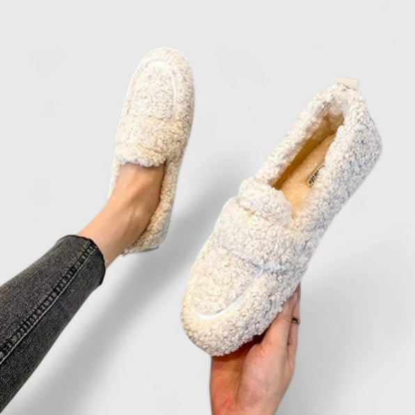 CIDEEMA | Warm Slippers with Elegant Design
